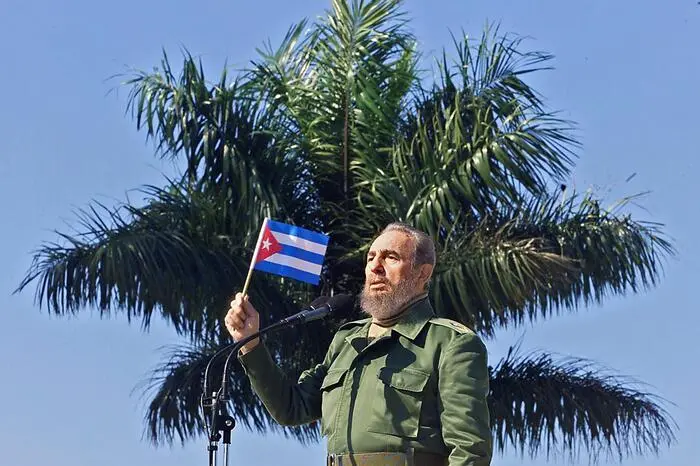 26. Jänner 2001: Castro zu Besuch in der Stadt San Jose de las Lajas