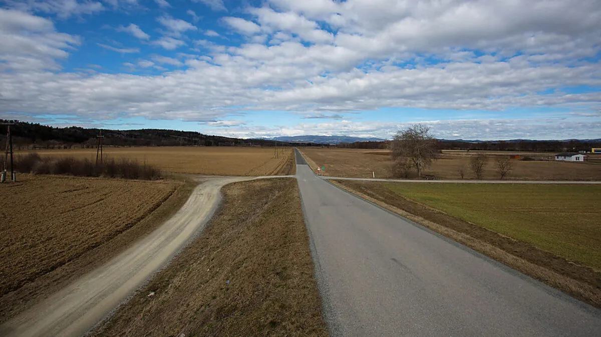 Das Gelände beim Modellflugplatz Oberwart ist für einen Flugplatz im Gespräch