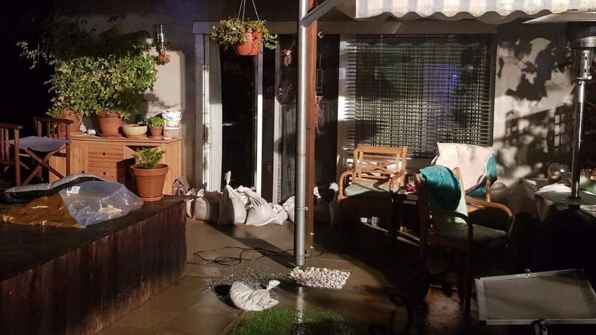 Ein vom Unwetter beschädigtes Haus in Eggersdorf