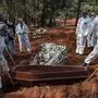 Einer von vielen: Beerdigung in der Nähe von Sao Paulo