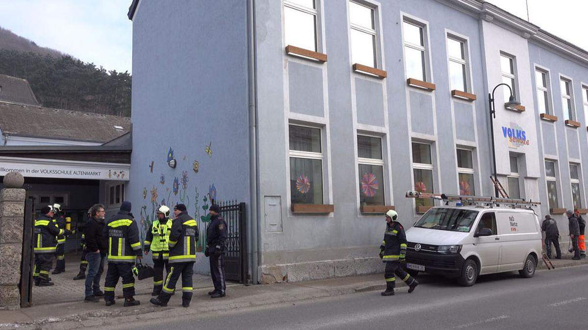 Starker Gasgeruch: Volksschule in Altenmarkt an der Triesting evakuiert