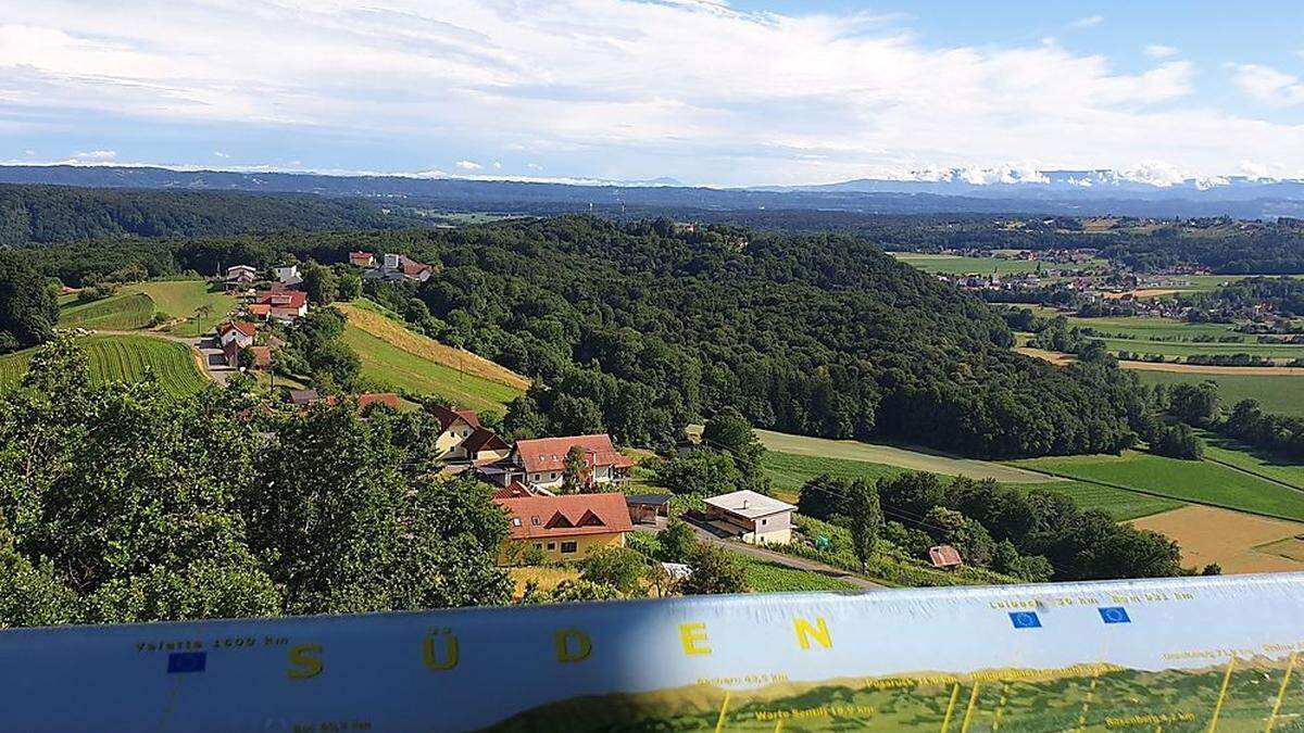 Der Ausblick von der Weinwarte in Richtung Süden