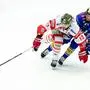VILLACH,AUSTRIA,14.MAR.25 - ICE HOCKEY - ICE Hockey League, play off quarterfinal, Villacher SV vs HCB Suedtirol. Image shows Adam Helewka (Bozen) and Maximilian Rebernig (VSV). Photo: GEPA pictures/ Matic Klansek