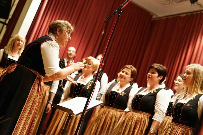 Von melodischen Kärntner Liedern bis hin zu italienischen Schlagern. Die Singgemeinschaft überzeugte mit ihrem klangvollen Facettenreichtum.