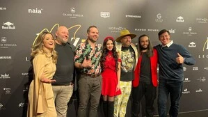 Die Band „Masters of Disasters“, unter anderem mit Lizz Görgl (links) und Sara De Blue (Mitte)