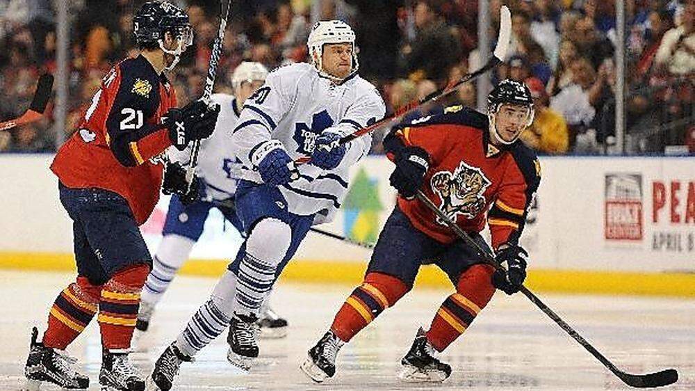Ob Michael Grabner (Mitte) bei den Toronto Maple Leafs bleibt, ist offen