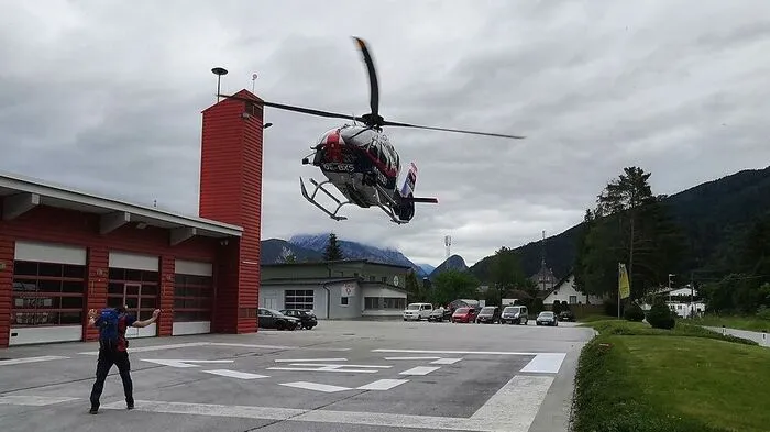 Polizeihubschrauber beteiligte sich an der Suche
