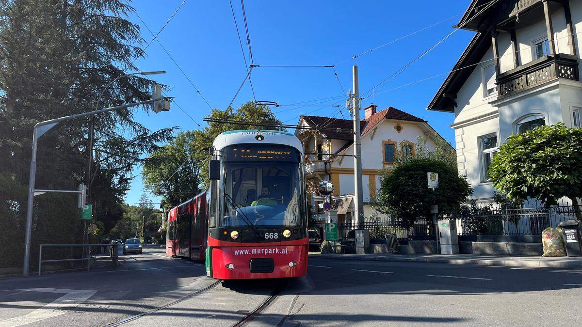 Großprojekt: In der Hilmteichstraße werden ein zweites Straßenbahngleis verlegt und ein Radweg angelegt 