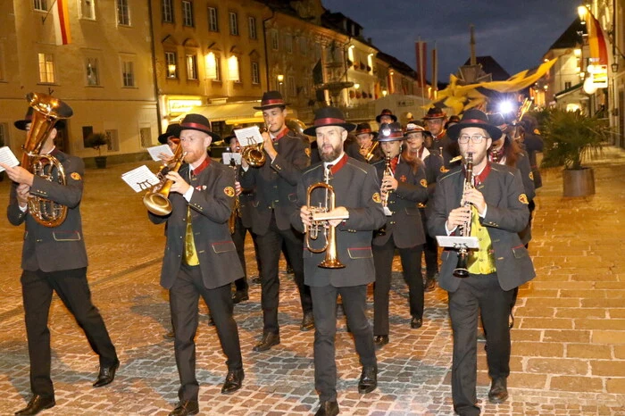 Für die musikalische Umrahmung sorgte der Eisenbahnermusikverein „Stadtkapelle“ St. Veit unter der Leitung von Martin Kanduth. 