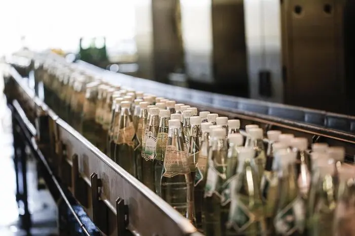 14 Millionen Flaschen Mineralwasser produziert Peterquelle in Deutsch Goritz jährlich