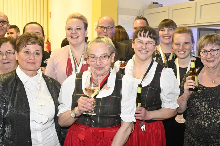 Immer mit dabei, und zwar der gesamte Familenclan: Das Team vom Spittaler Brückenwirt.