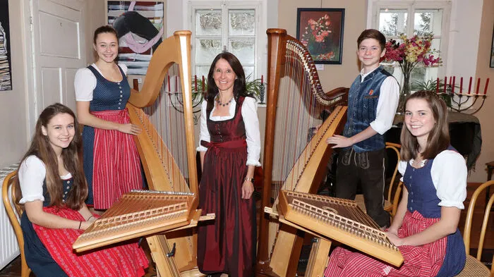 Und für die musikalische Umrahmung sorgte das „Ensemble 270 Saiten" aus Klagenfurt.