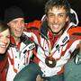 2006 nach Gold in Turin: Stecher mit Marlies (links), Benni und Carina Raich