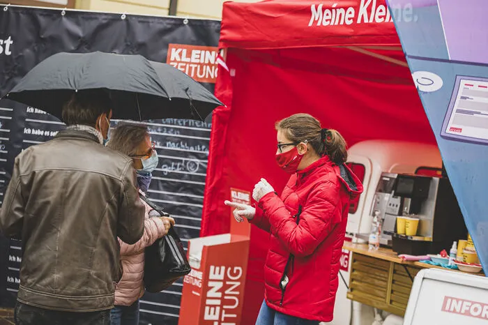 Zahlreiche Menschen nutzten die Gelegenheit zum Austausch mit Redakteuren und lieferten Anregungen!