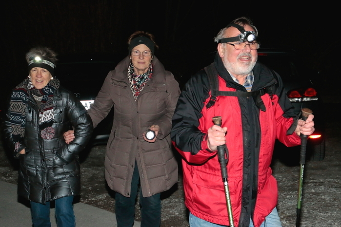 Viele Besucher bestiegen gemeinsam mit Laternen und Lampen von Maria Lankowitz aus den Kirchberg.