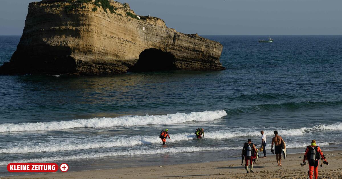 Diver killed by falling rocks