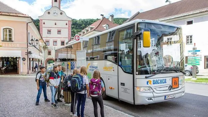 Die Bacher Touristik GmbH aus Radenthein setzt die neue Buslinie um