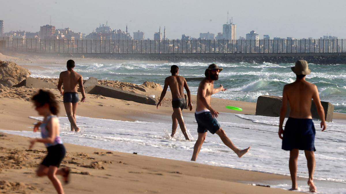 Die Israelis genießen das Leben wieder  -  fast ohne Einschränkungen 