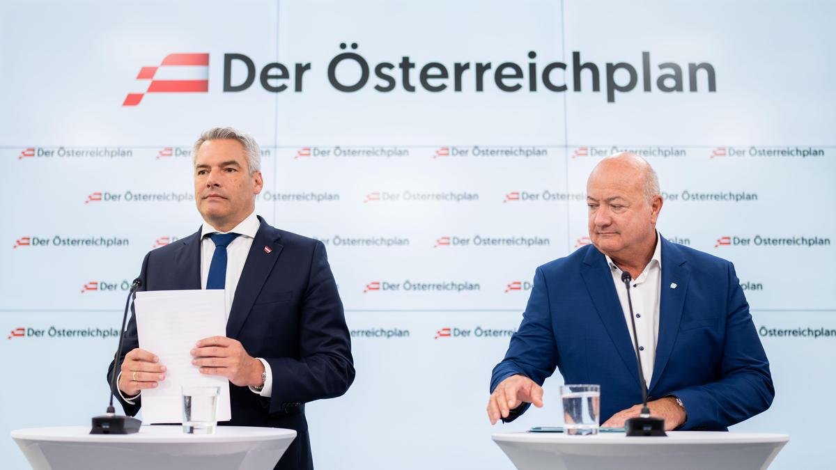 Bundeskanzler Karl Nehammer und ÖVP-Generalsekretär Christian Stocker präsentierten die ÖVP-Forderungen zur Sozialhilfe