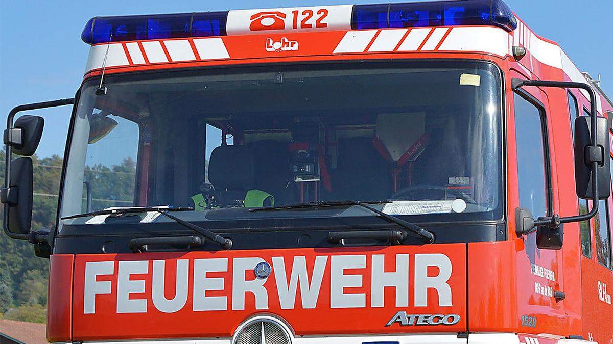 Neben Polizei und Rettung stand auch die Feuerwehr Oberschwarza im Einsatz