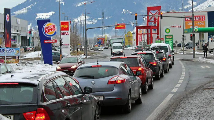 Gibt es Stau auf der B320, wird ausgewichen
