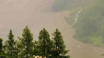 Blick auf die Region rund um Blatten nach dem Gletscherabbruch | Millionen Tonnen Geröll bedecken nun das Lötschental