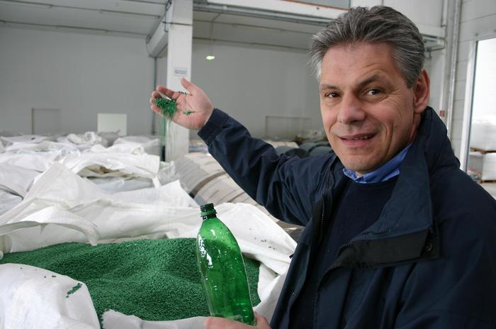 Werner Kruschitz vor vielen Jahren in seiner Recyclingfirma in Völkermarkt