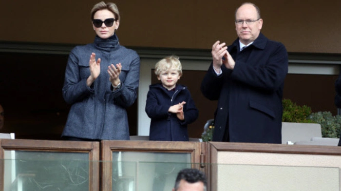 Die Fürstenfamilie zeigte sich beim Internationalen Rugby-Turnier im Louis II- Stadion in Monaco.