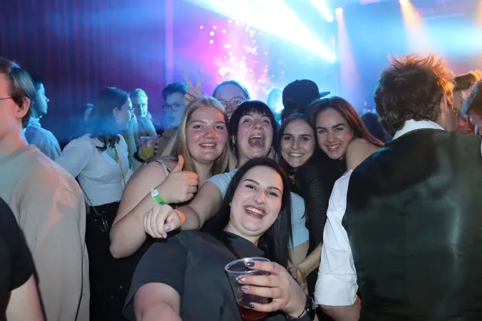 Ein lustiges Foto als Erinnerung von der unvergesslichen Party?