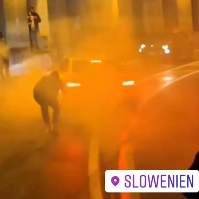 Immer mehr Tuningfans weichen aus, wie Postings im Internet zeigen. Nicht immer wissen sie dabei aber, in welchem Land sie sich gerade befinden. Diese Aufnahme entstand zum Beispiel nicht in Slowenien, sondern beim Bahnhof in Tarvis