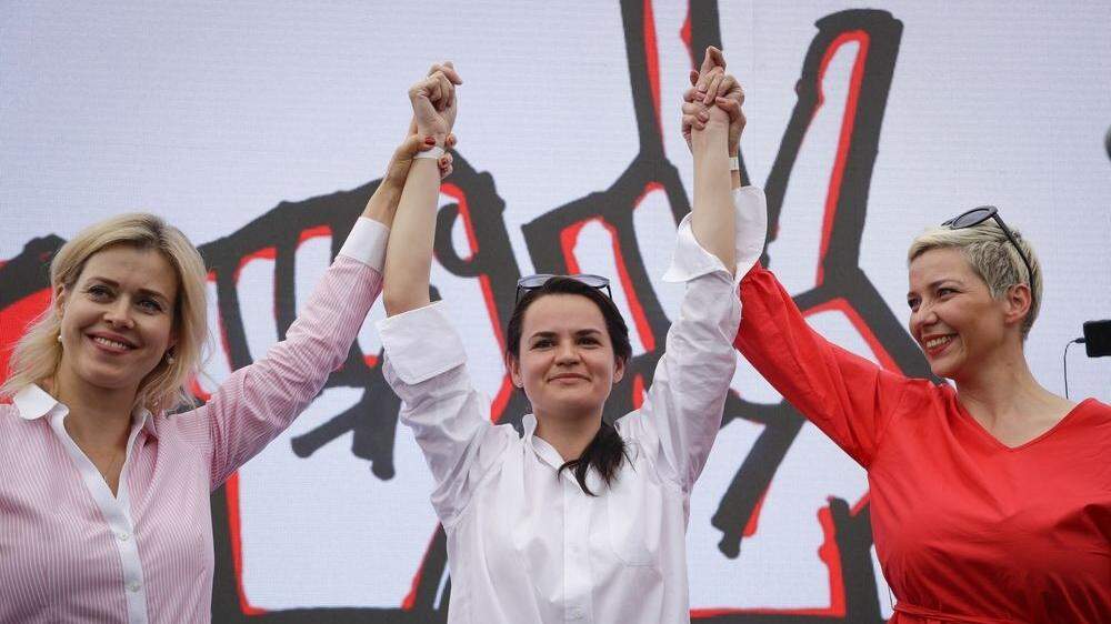 Präsidentschaftswahl: Weronika Zepkalo (links) und Maria Kolesnikowa (rechts) unterstützen Swetlana Tichanowskaja 