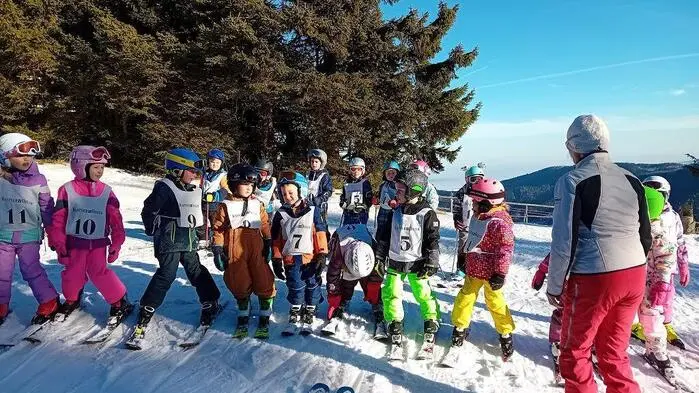 Schon seit 1987 lernen die Kinder des Kindergartens Mooskirchen bei der Familie Lipp im Skigebiet Gaberl das Skifahren. So auch in der Ausbildungswoche 2026.