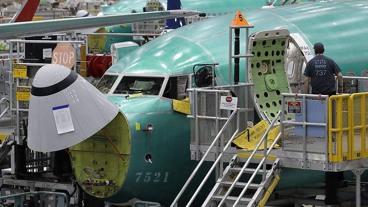 Seit Mitte März gilt für die bisher ausgelieferten rund 370 Maschinen des Typs 737 MAX ein Flugverbot