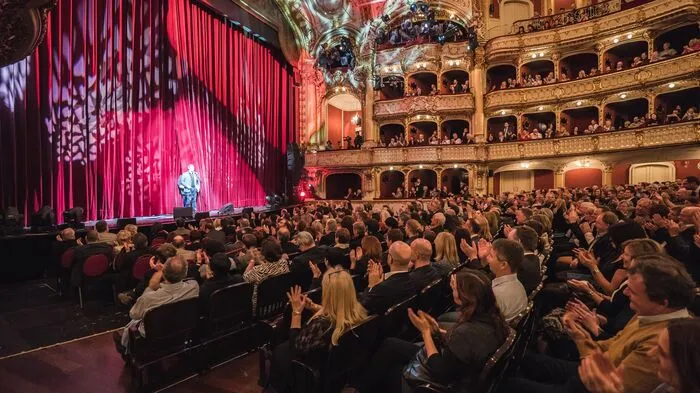 Eine Benefizabend im Breitwandsound. Wie schon in den Jahren davor luden Opus bei "Tonight at the Opera!" in die Grazer Oper.