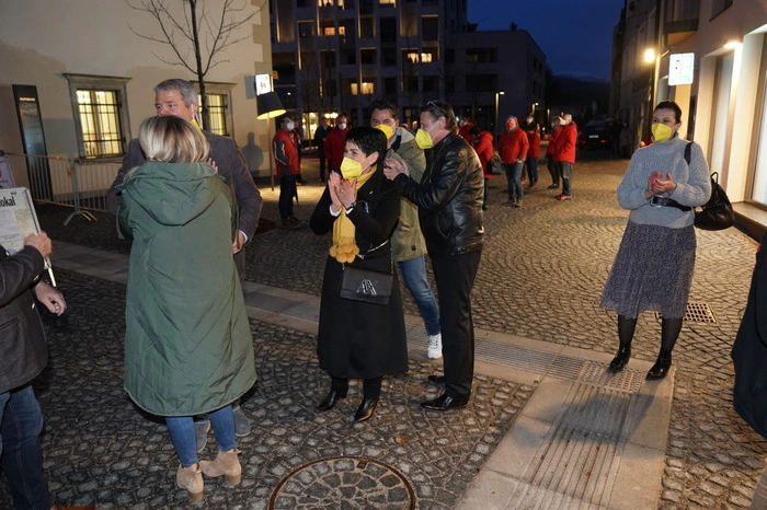 Klicken Sie sich durch die weiteren Fotos der Serie