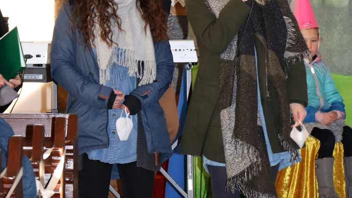 Am Foto von Links: Laura Harbusch (Praktikantin aus BRD-Nordhessen) und die Jugenddiakonin Salome Gebhardt.