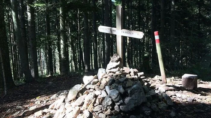 Zielpunkt: Gipfelkreuz auf 1018 Metern
