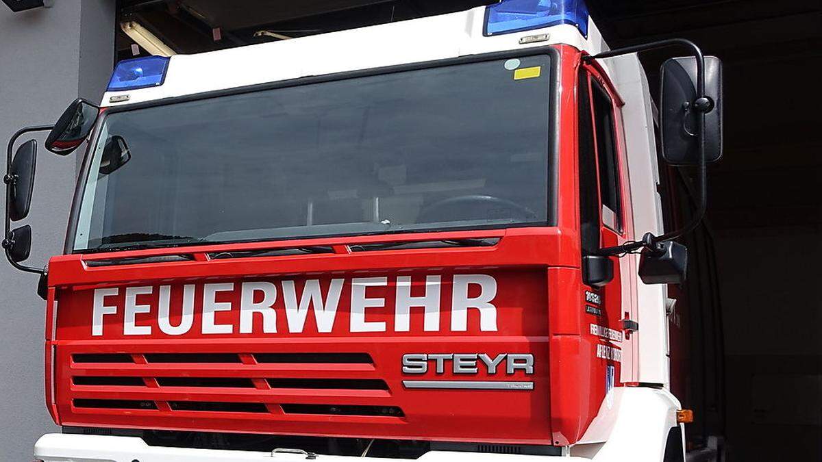 22 Feuerwehrmänner waren im Einsatz