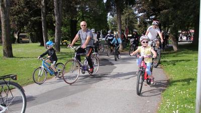 Weit über 100 Teilnehmer nahmen am Familien-Radfahrtag teil