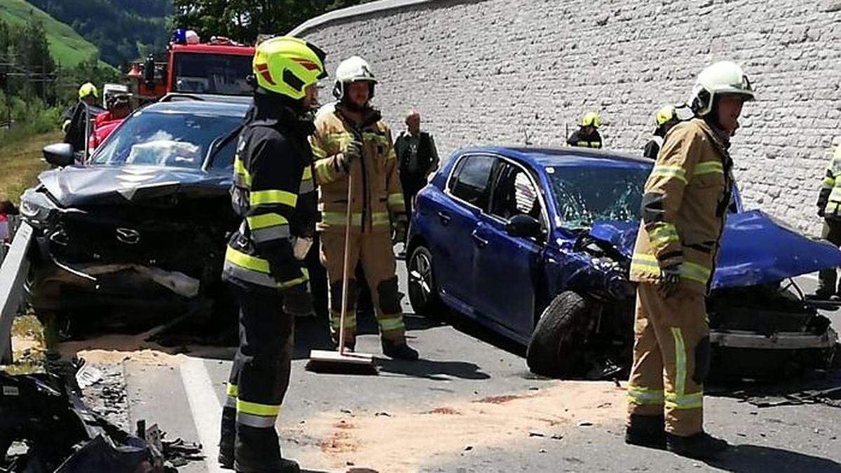 Wieder kam es auf der B 320 zu einem Unfall