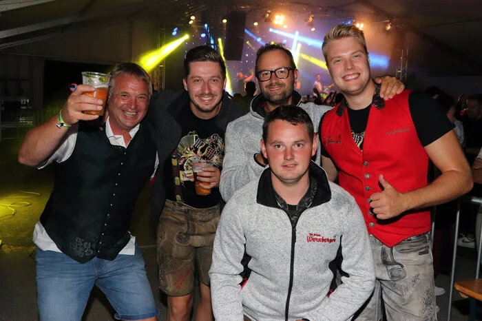 „Die jungen Wernberger“ sorgten auch am Anfang und am Ende auf der Bühne für Stimmung!