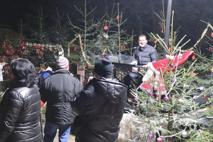 Klicken Sie sich durch die Bilder des Glühweinopening der Lebenshilfe Wolfsberg.