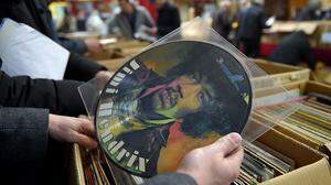 Die Platten den Jahrhundertgitarristen Jimi Hendrix sind noch immer ein Thema