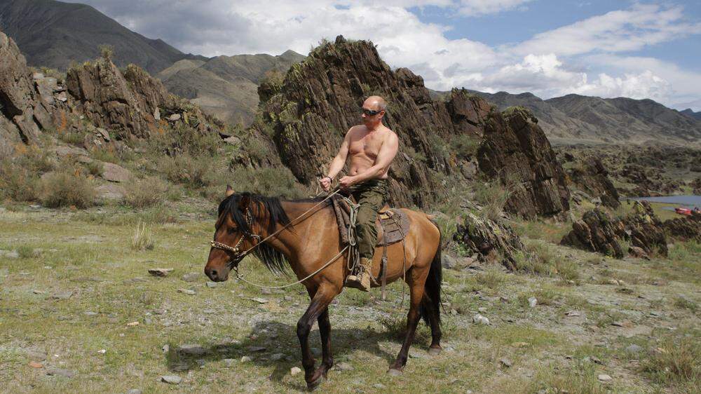 Inszenierungen des Wladimir Putin: als Macho-Reitersmann