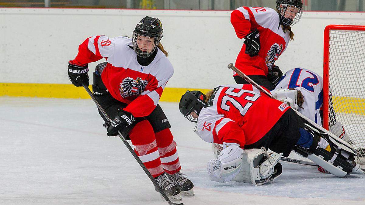 Die österreichischen Eishockey-Mädels wollen zur Weltmeisterschaft der Unter-18-Jährigen