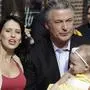 Ein Bild aus früheren Tagen: Alec Baldwin mit seiner Frau und einem von sechs Kindern