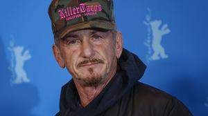 Auftritt, Sean Penn: Der Hollywoodstar präsentierte seine Doku über den ukrainischen Präsidenten in Berlin