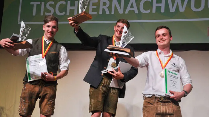 Die drei besten Tischler im 3. Lehrjahr: Manuel Keuschnig (Kärnten), Wolfgang Ramminger (Steiermark) und Andreas Jestl (Tirol)