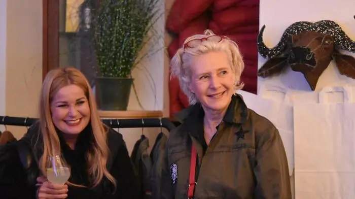 Designerin Isabella Dorfer freut sich über den Einzug in das neue Fashioncafé