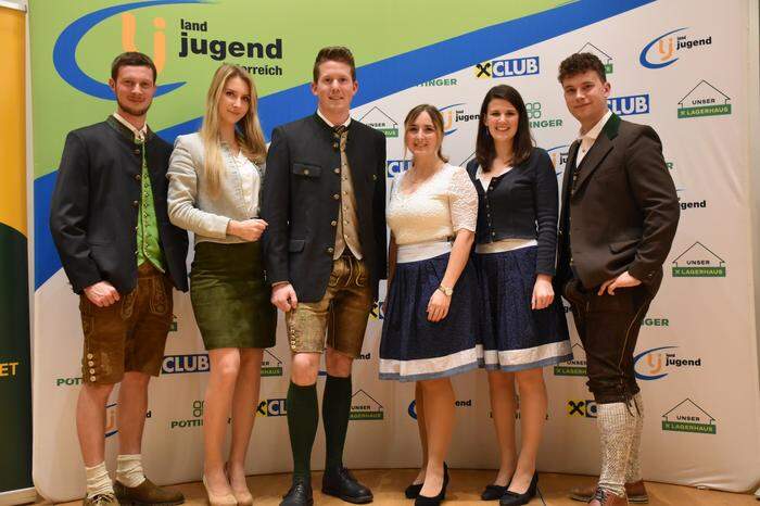 Der neue Bundesvorstand der Landjugend Österreich mit Kogler (ganz rechts)